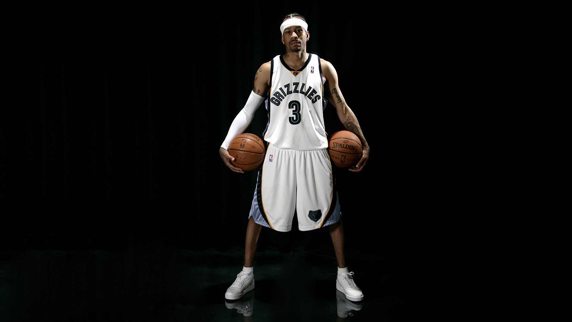 开云官方网页登录-史密斯用坚韧精神征服赛场，史密斯勇士